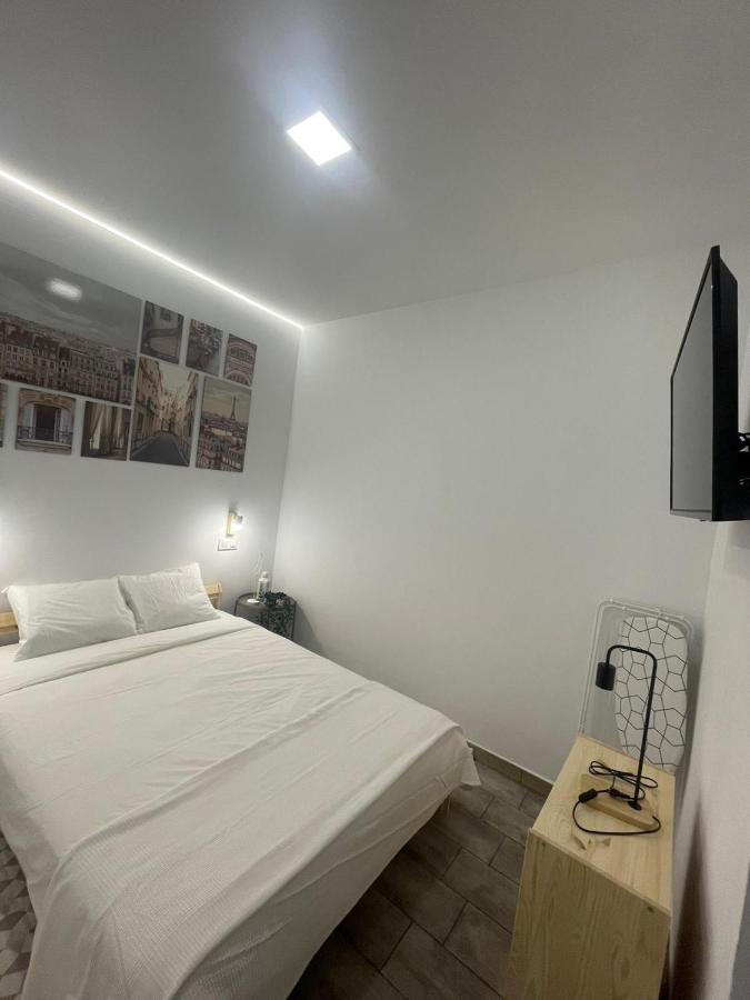 Apartamentos Jap Villaamil Madrid Eksteriør bilde