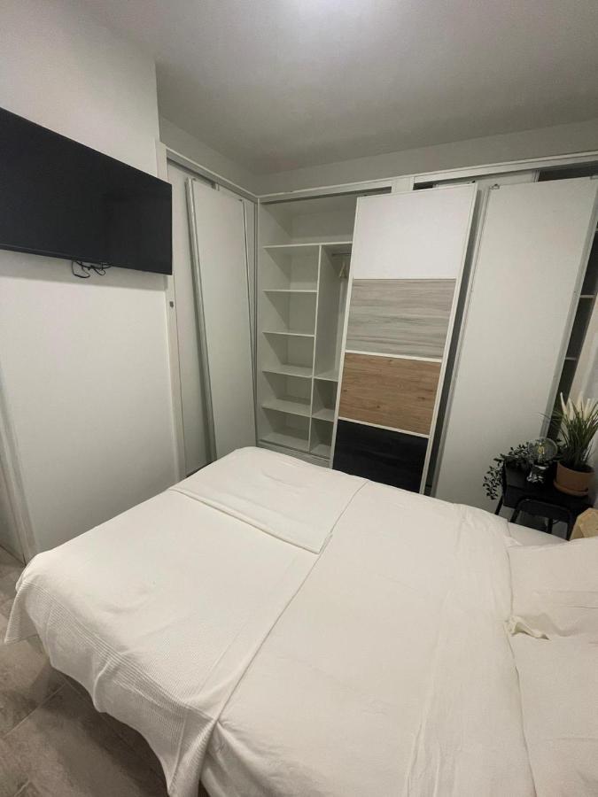 Apartamentos Jap Villaamil Madrid Eksteriør bilde